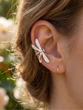 Silver Dragonfly Ear Cuff -No Hole Ear Bone Clip Earrings Women (ONE) Piece NEW